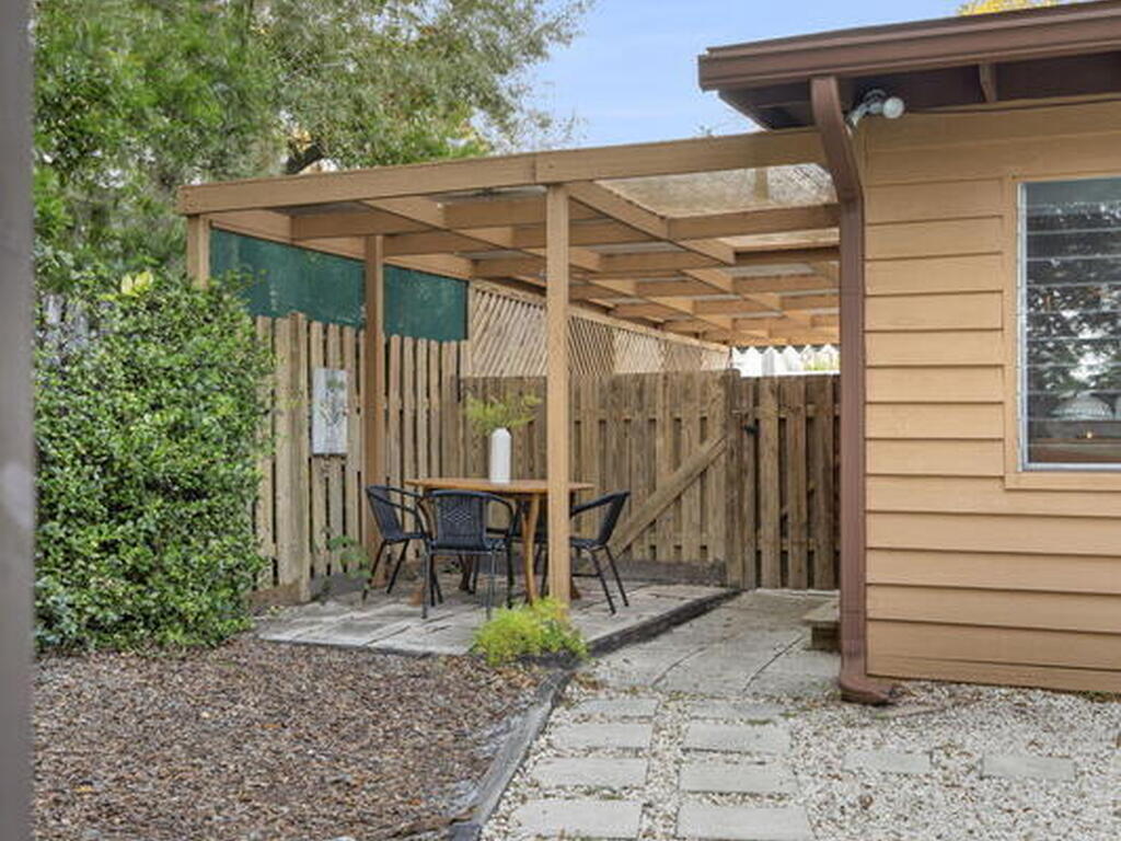 597 Old Oak Street, Melbourne, FL 32935