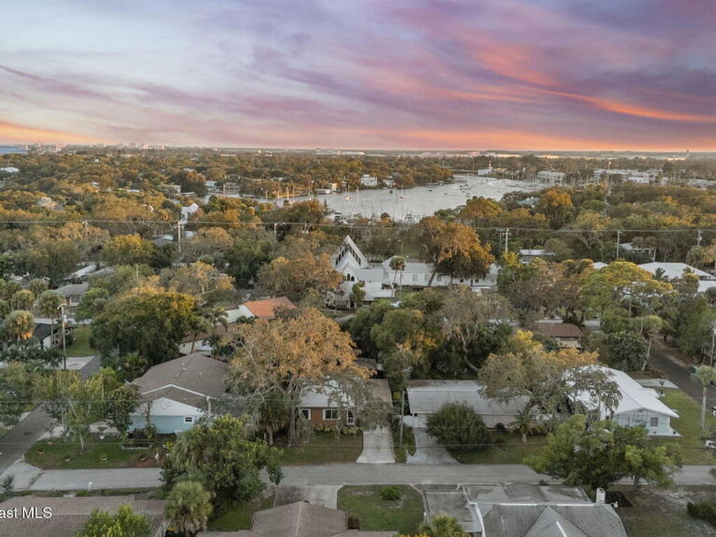 597 Old Oak Street, Melbourne, FL 32935