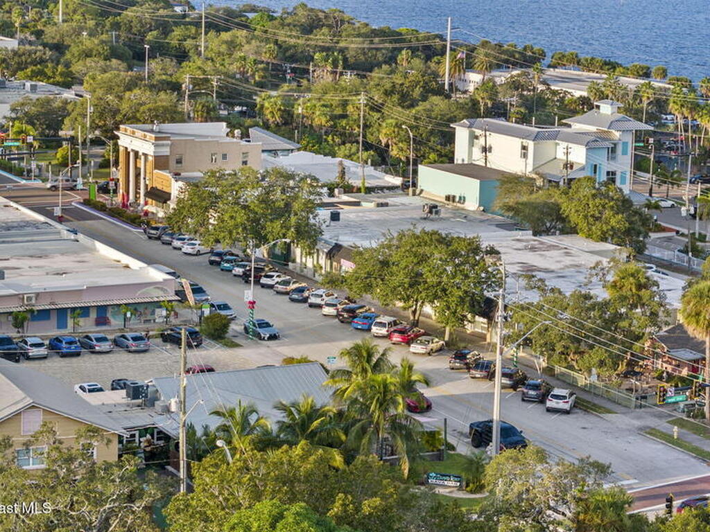 597 Old Oak Street, Melbourne, FL 32935