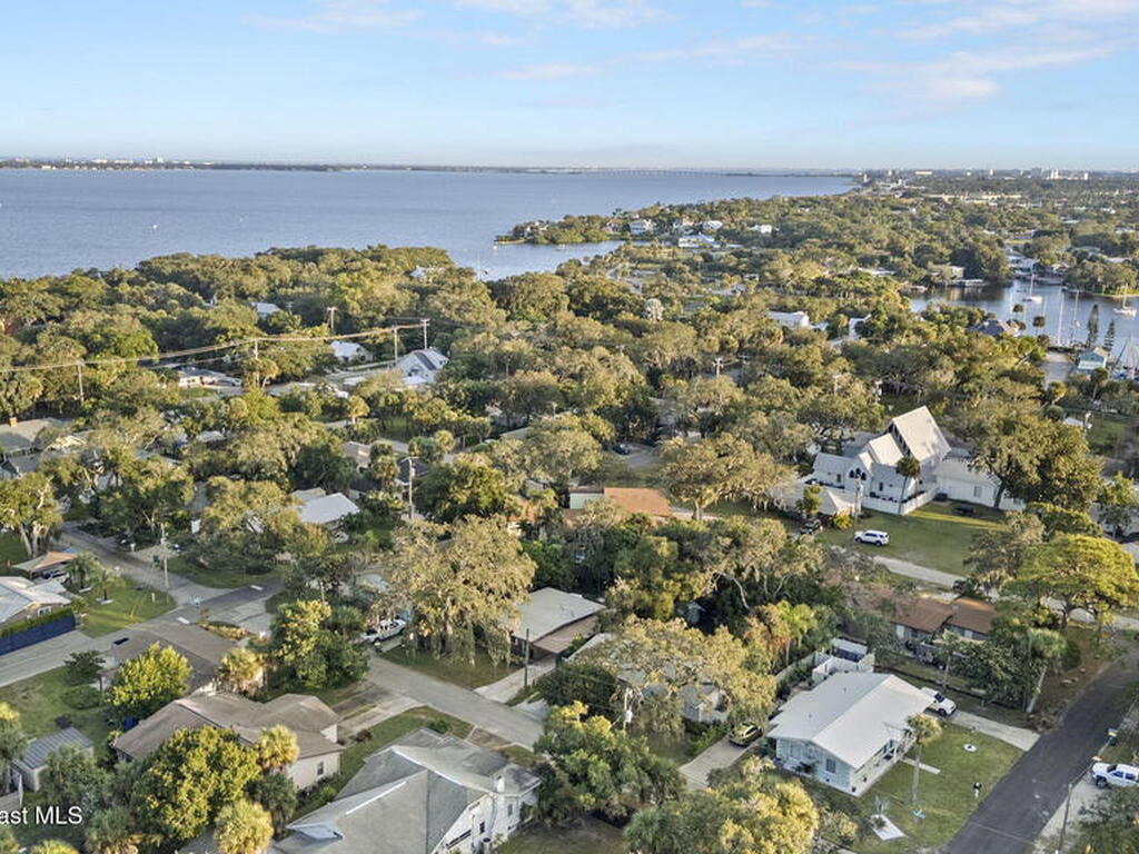 597 Old Oak Street, Melbourne, FL 32935