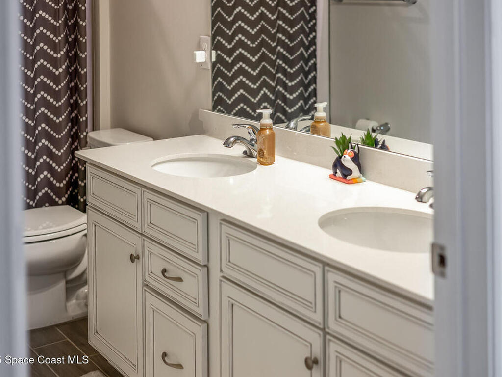 6765 Canterbridge Drive, Vero Beach, FL 32967