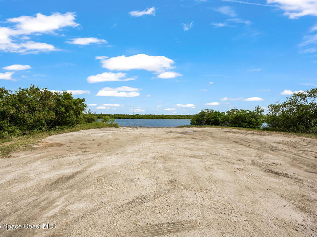 6765 Canterbridge Drive, Vero Beach, FL 32967