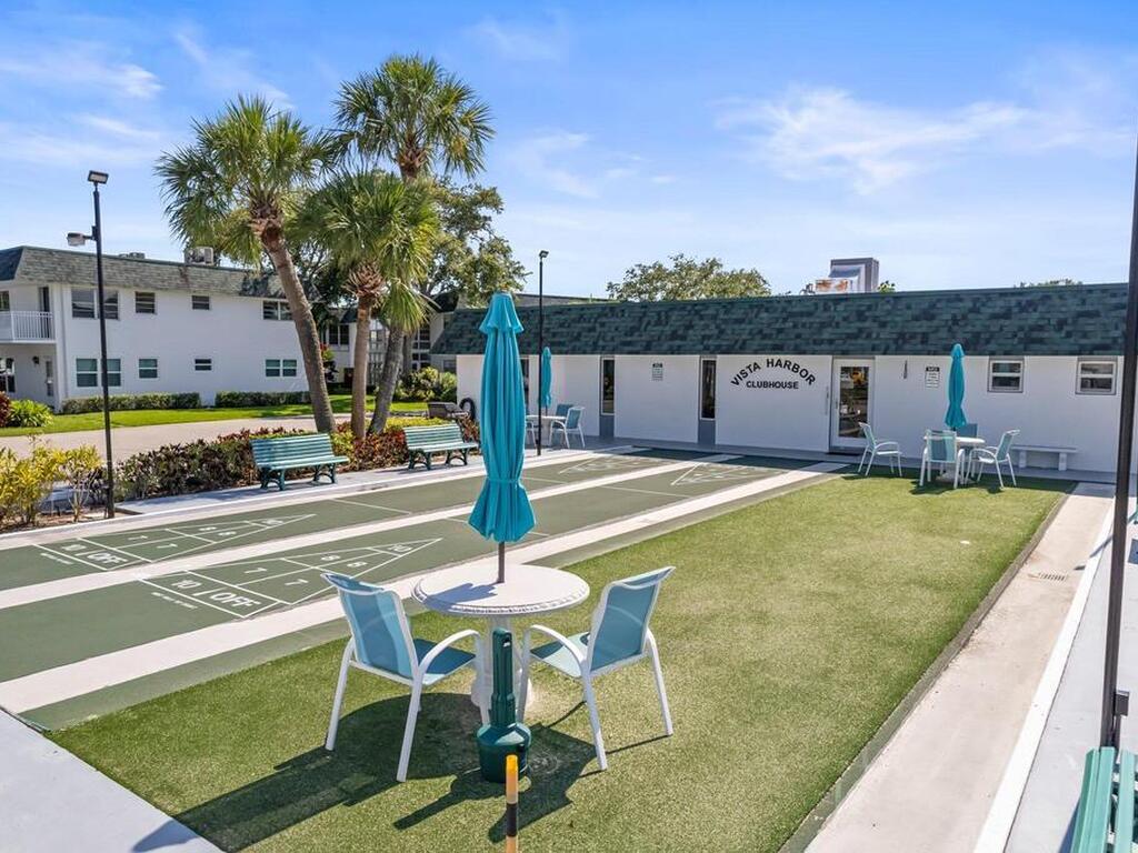 2800 Indian River Boulevard, Vero Beach, FL 32960