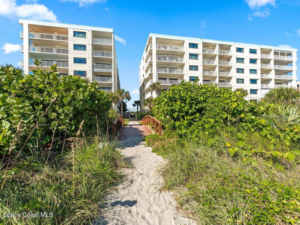 1050 N Atlantic Avenue, Cocoa Beach, FL 32931
