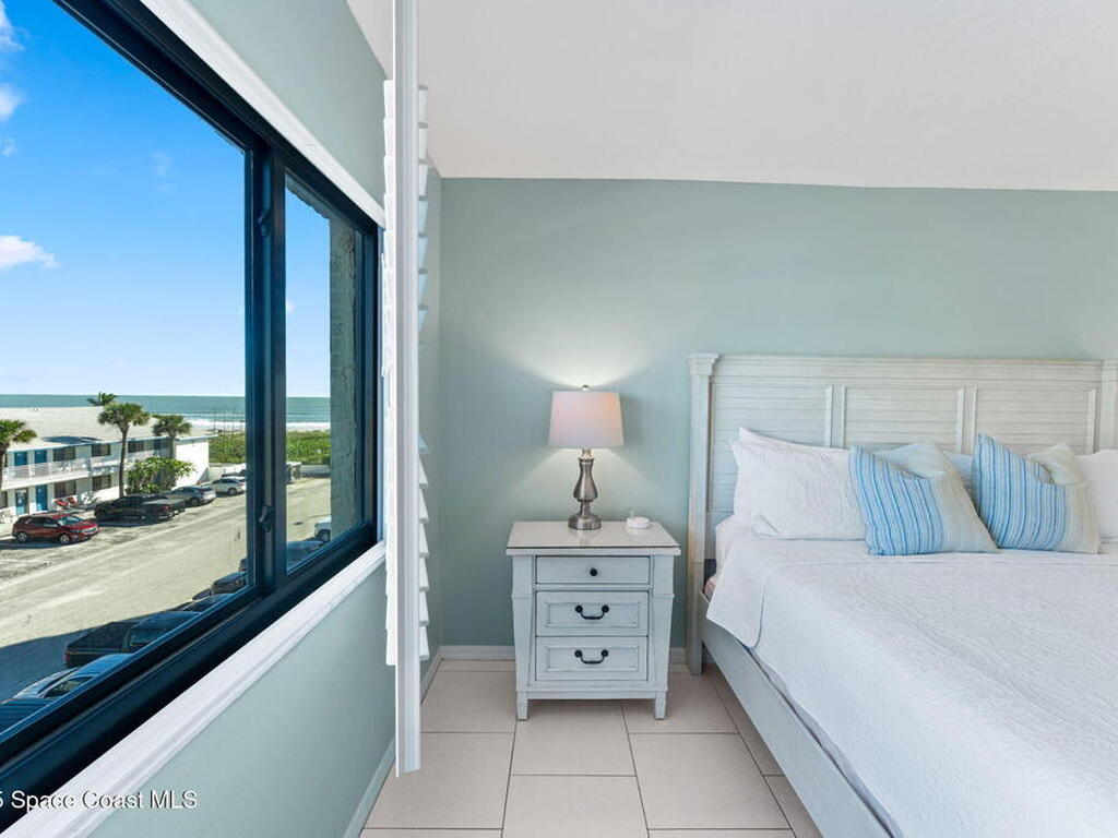 1050 N Atlantic Avenue, Cocoa Beach, FL 32931