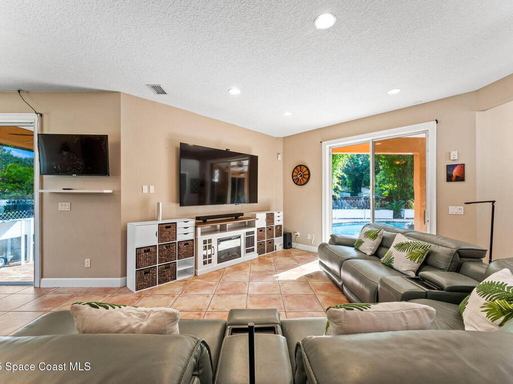 4375 Hartville Avenue, Cocoa, FL 32926