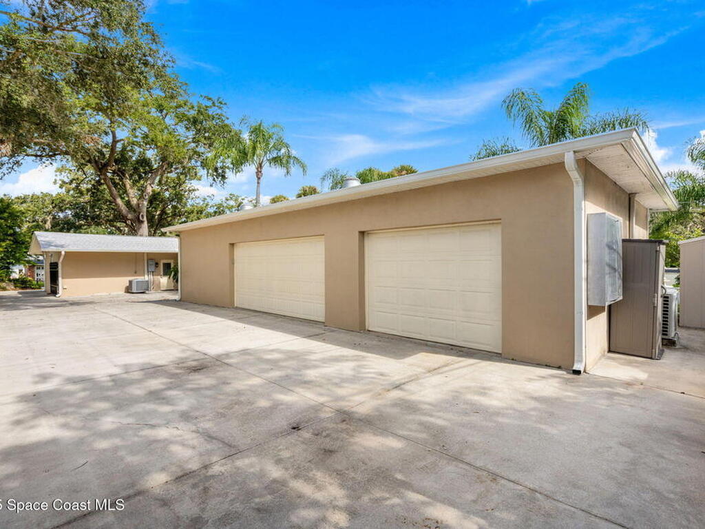 121 S Twin Lakes Road, Cocoa, FL 32926