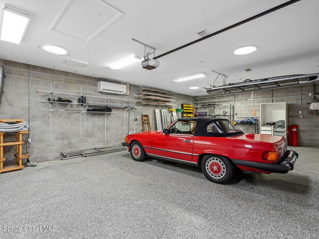 121 S Twin Lakes Road, Cocoa, FL 32926