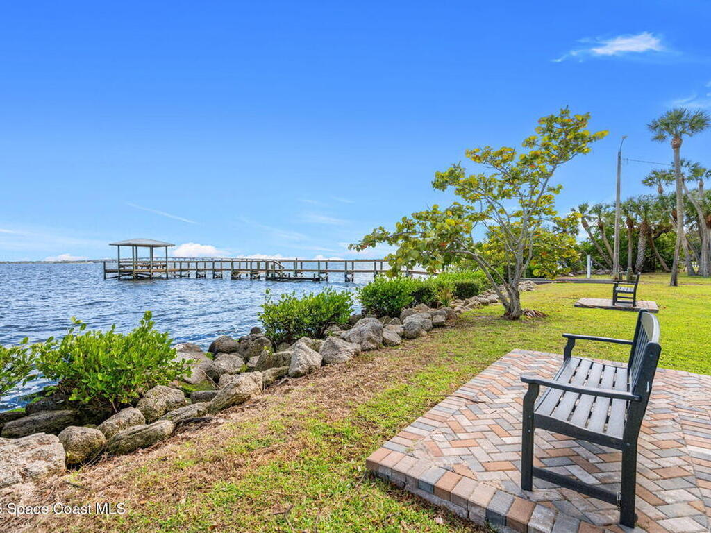 121 S Twin Lakes Road, Cocoa, FL 32926