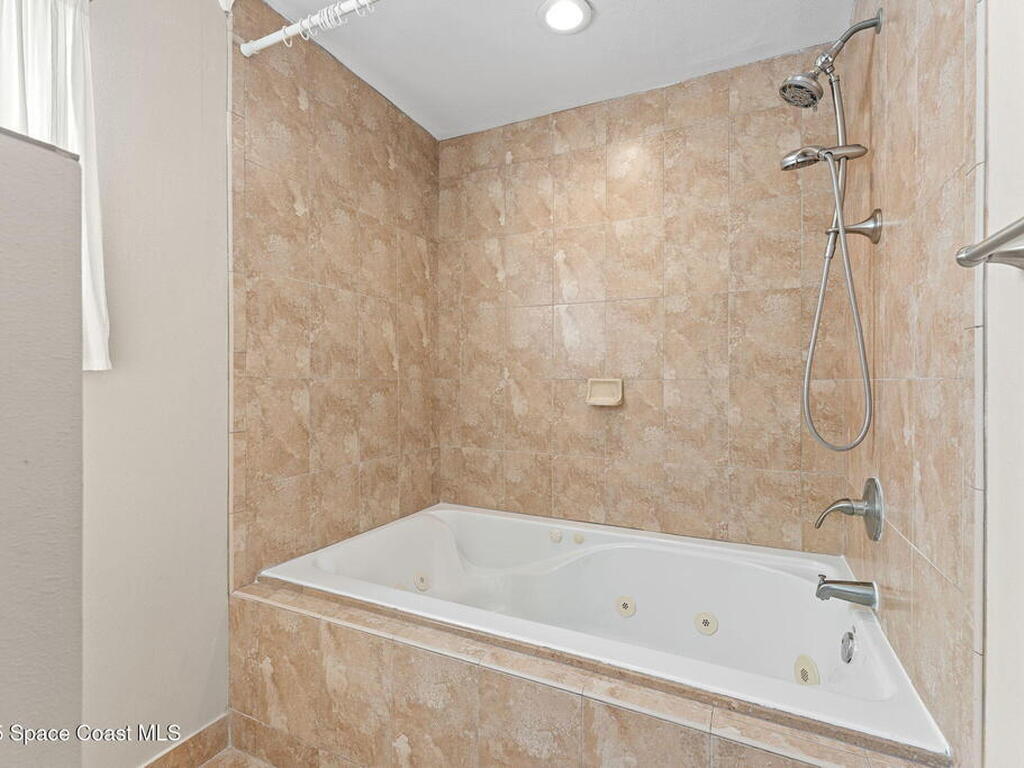 472 Newfound Harbor Drive, Merritt Island, FL 32952