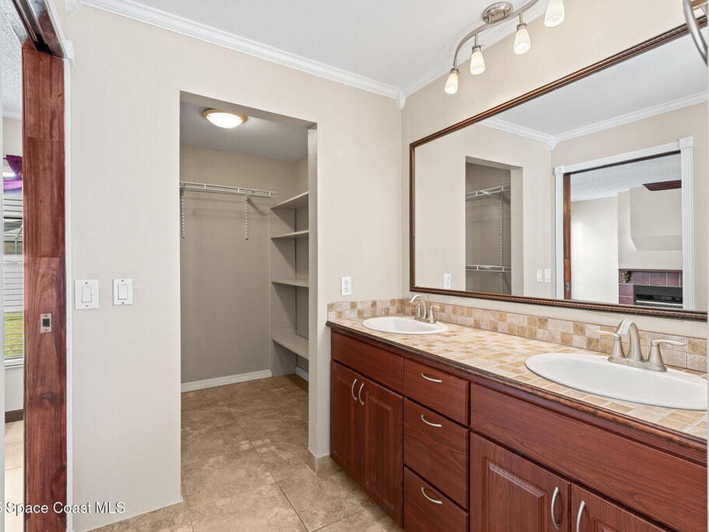 472 Newfound Harbor Drive, Merritt Island, FL 32952