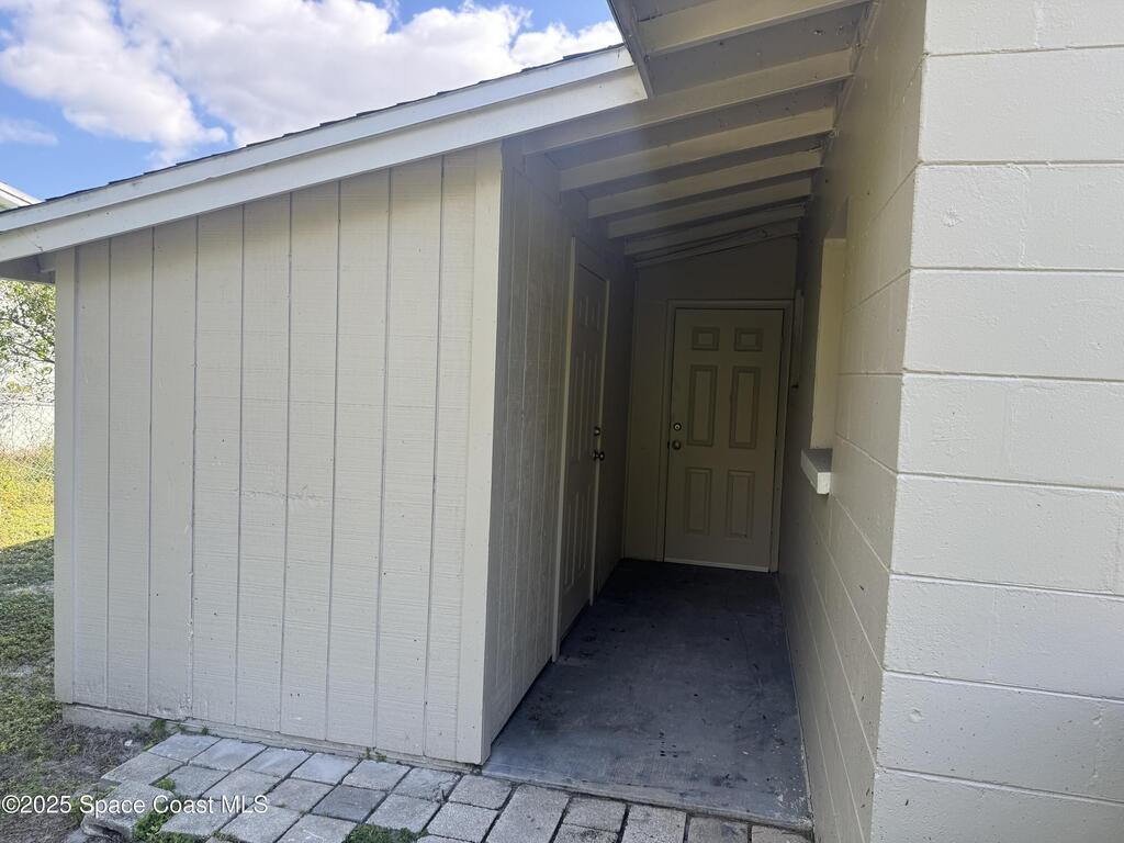 4396 Thistleberry Drive, Melbourne, FL 32935