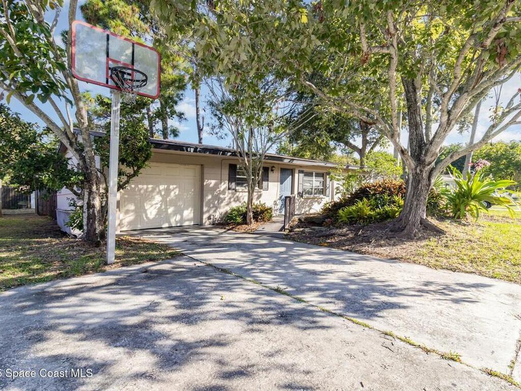 410 Nora Avenue, Merritt Island, FL 32952