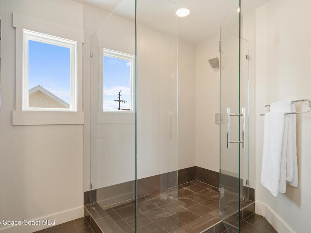 2645 S Atlantic Avenue, Cocoa Beach, FL 32931