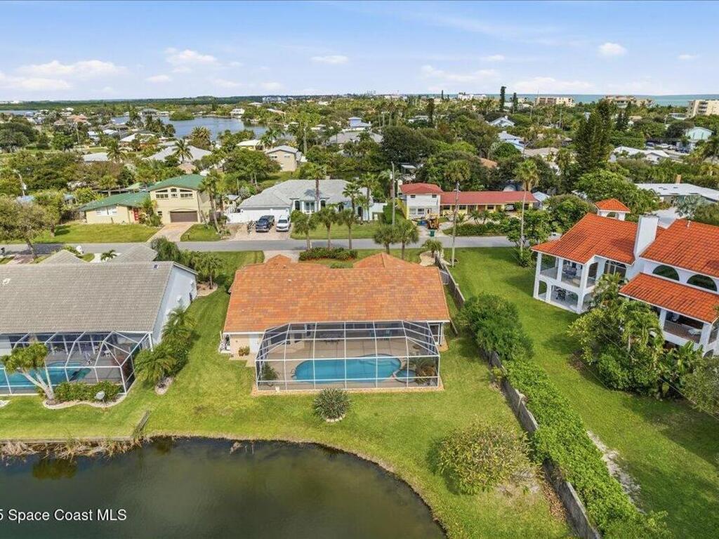 30 Indian Village Trail, Cocoa Beach, FL 32931