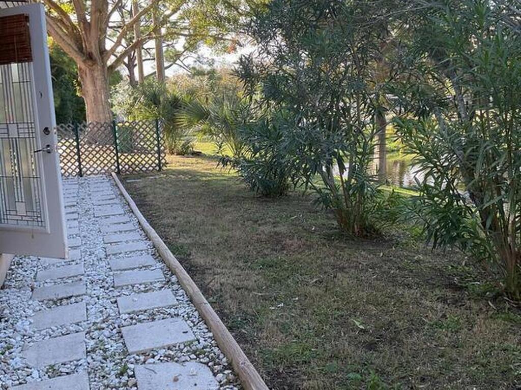 2416 N Tropical Trail, Merritt Island, FL 32953