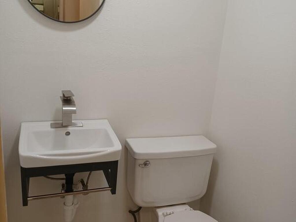 2020 N Atlantic Avenue, Cocoa Beach, FL 32931