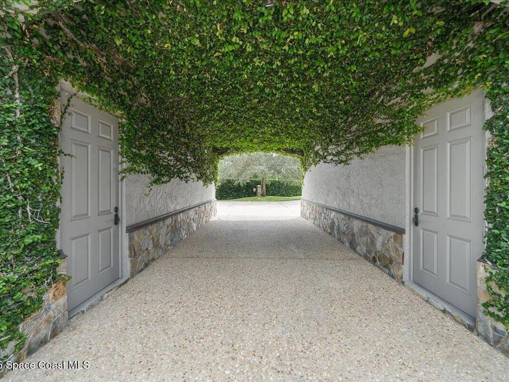 586 Wethersfield Place, Melbourne, FL 32940