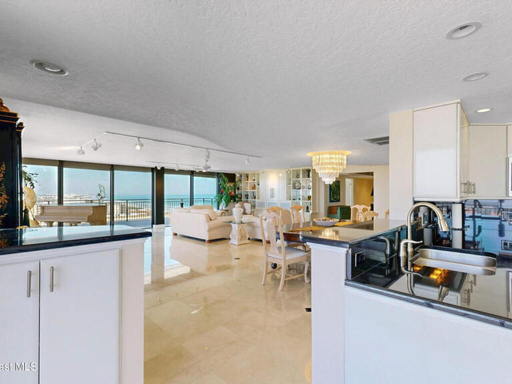 2100 N Atlantic Avenue, Cocoa Beach, FL 32931