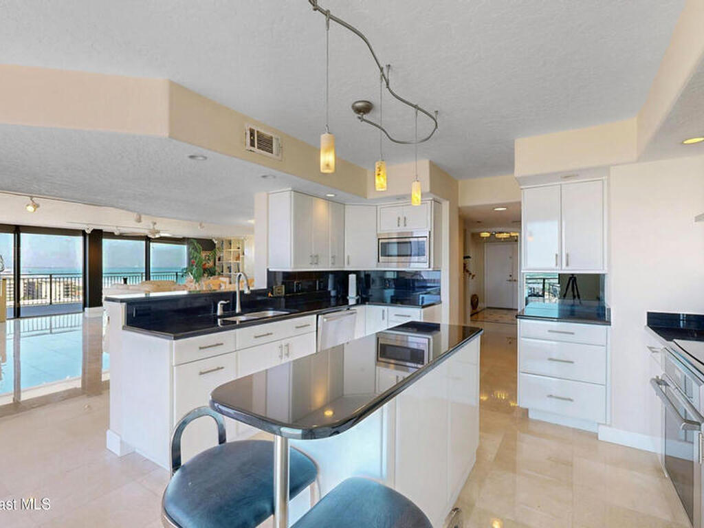 2100 N Atlantic Avenue, Cocoa Beach, FL 32931