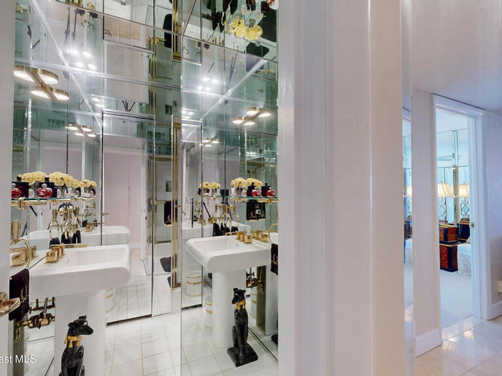 2100 N Atlantic Avenue, Cocoa Beach, FL 32931