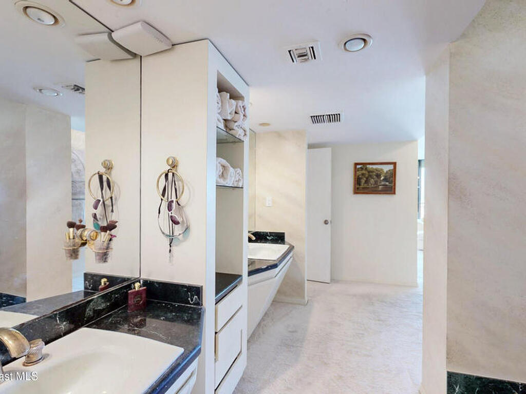 2100 N Atlantic Avenue, Cocoa Beach, FL 32931