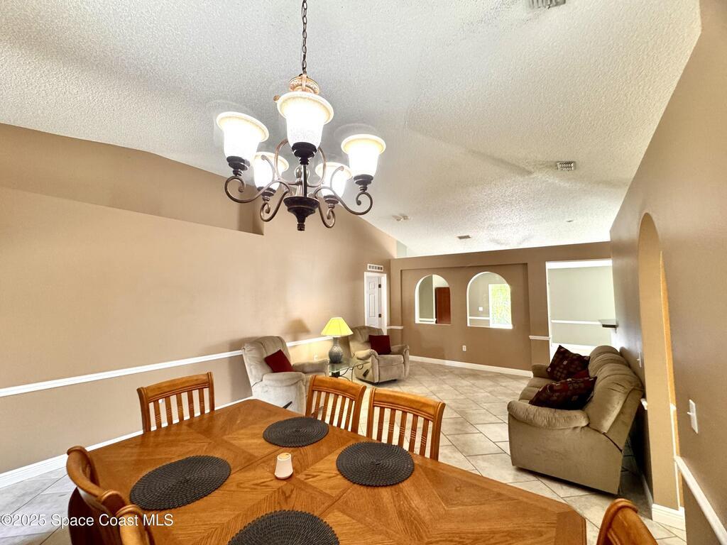 8746 105th Court, Vero Beach, FL 32967