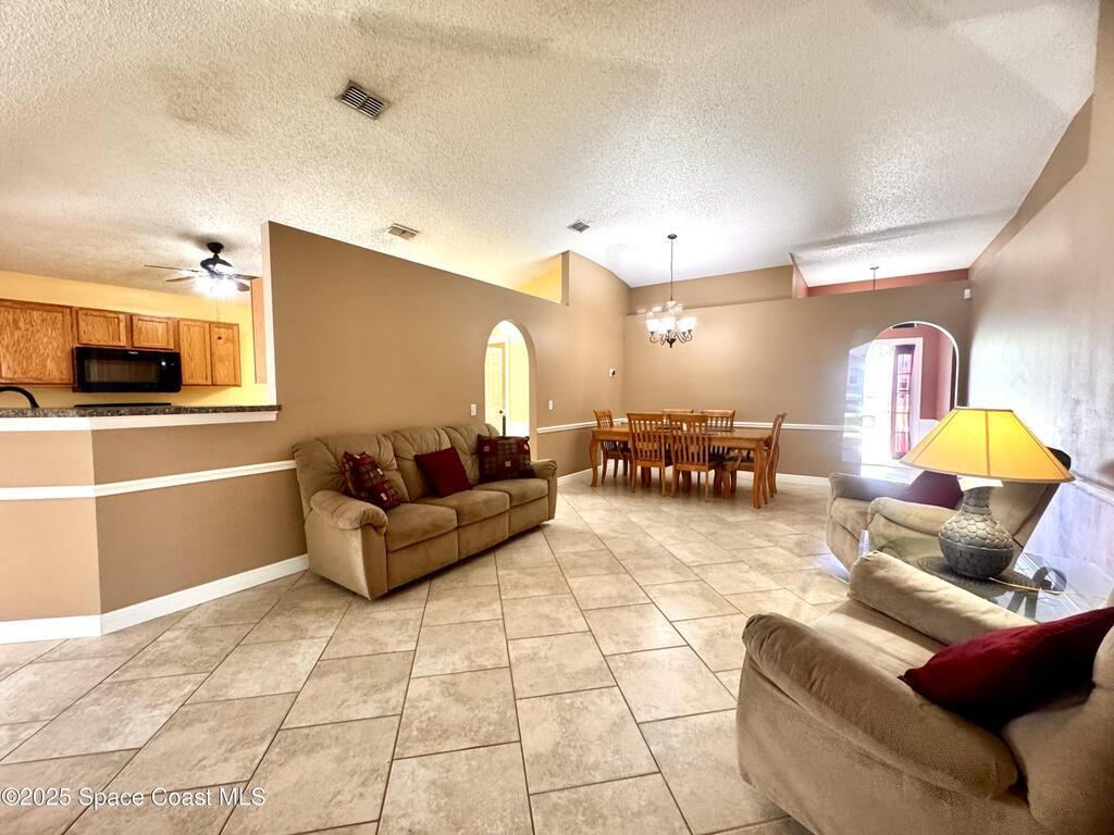 8746 105th Court, Vero Beach, FL 32967