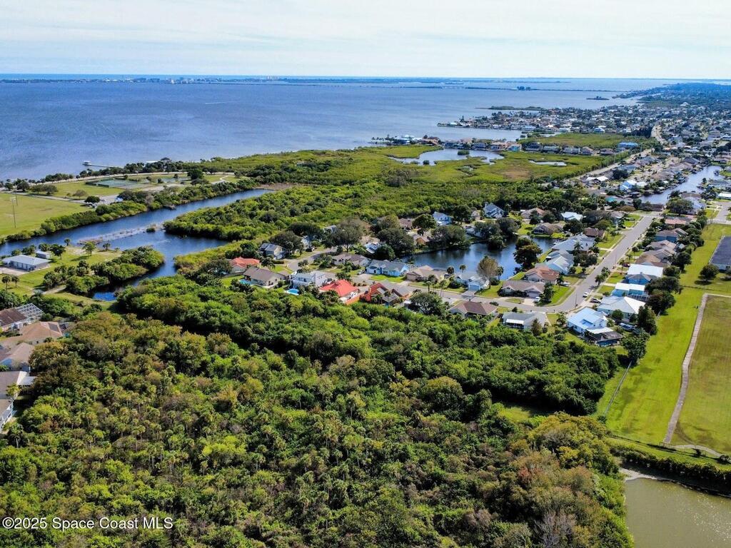 1451 Grand Cayman Drive, Merritt Island, FL 32952