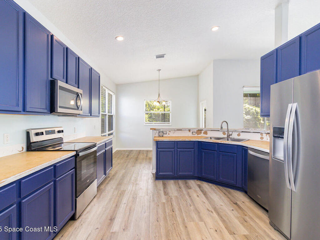 1451 Grand Cayman Drive, Merritt Island, FL 32952