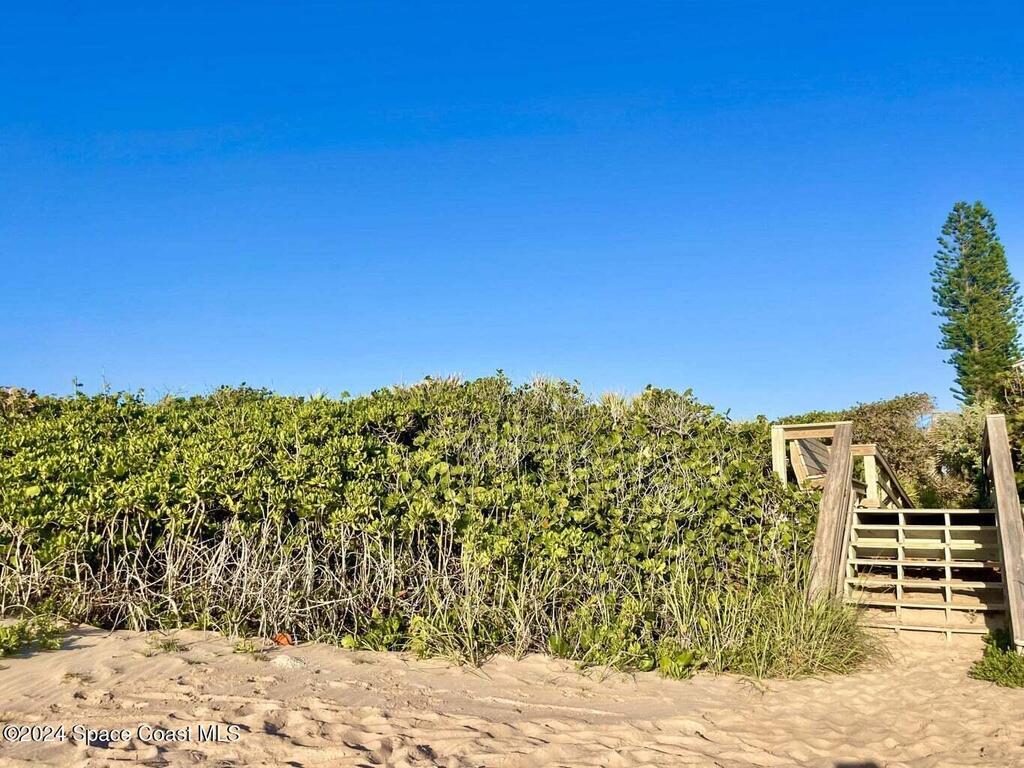 281 Beverly Court, Melbourne Beach, FL 32951