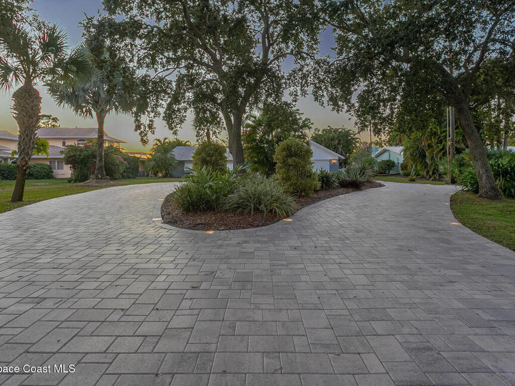 2741 Newfound Harbor Drive, Merritt Island, FL 32952