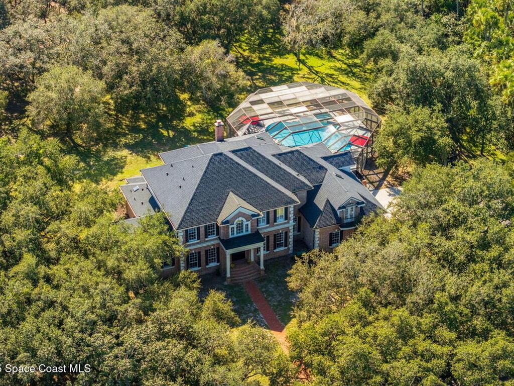 5585 Willoughby Drive, Melbourne, FL 32934