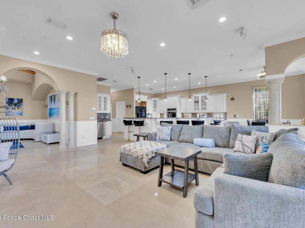 7 Cove View Court, Cocoa Beach, FL 32931