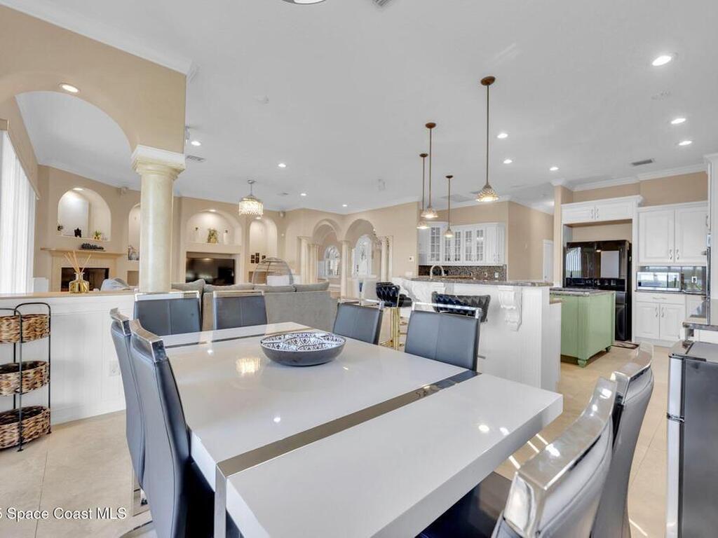 7 Cove View Court, Cocoa Beach, FL 32931