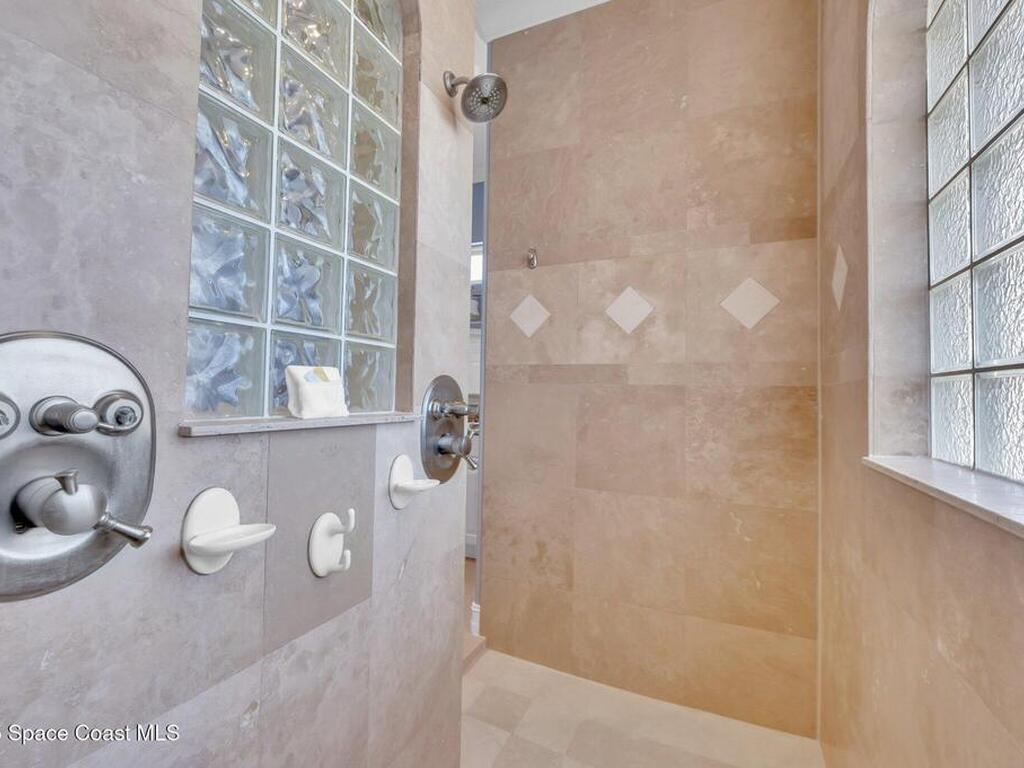 7 Cove View Court, Cocoa Beach, FL 32931