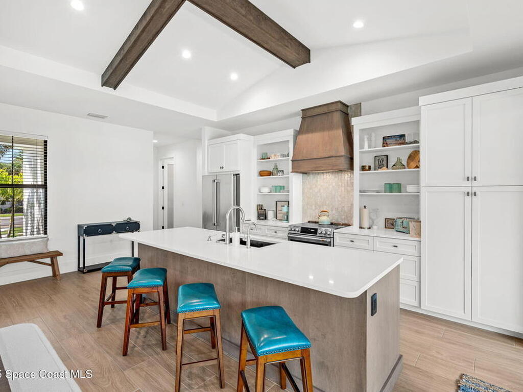 2021 S Orlando Avenue, Cocoa Beach, FL 32931