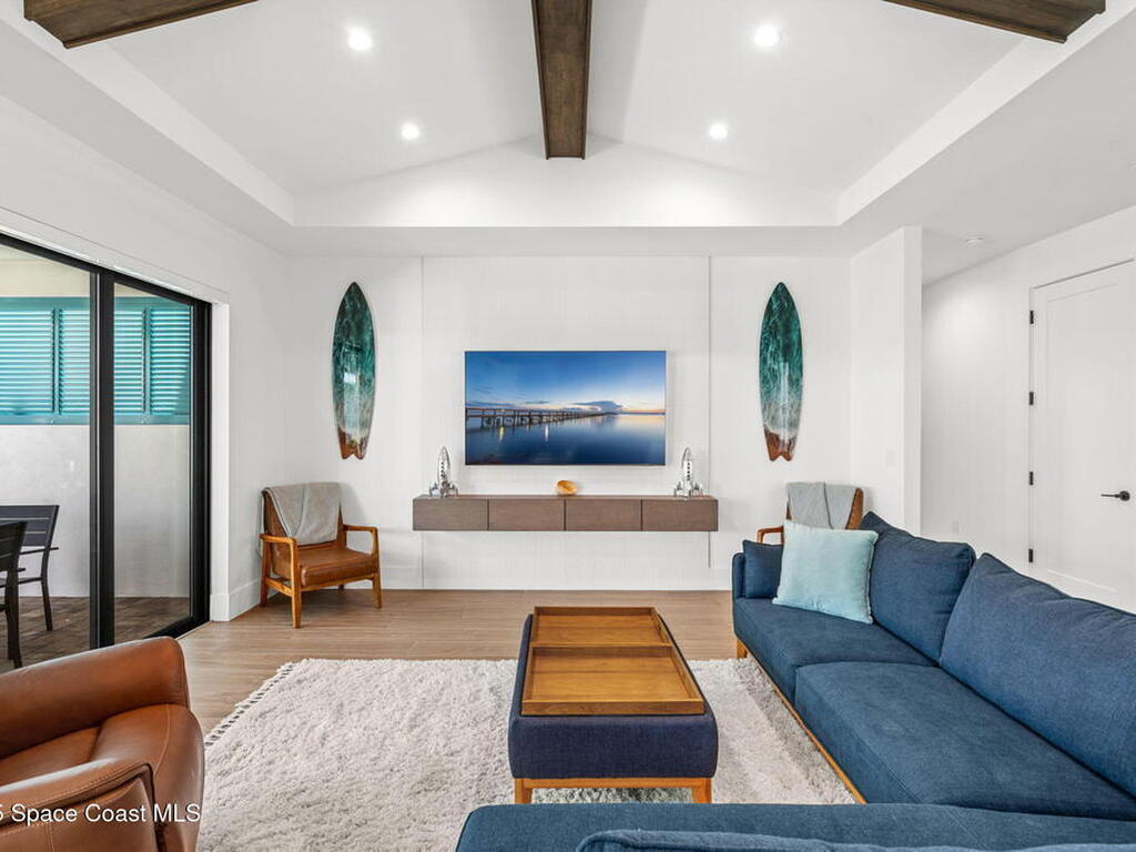 2021 S Orlando Avenue, Cocoa Beach, FL 32931