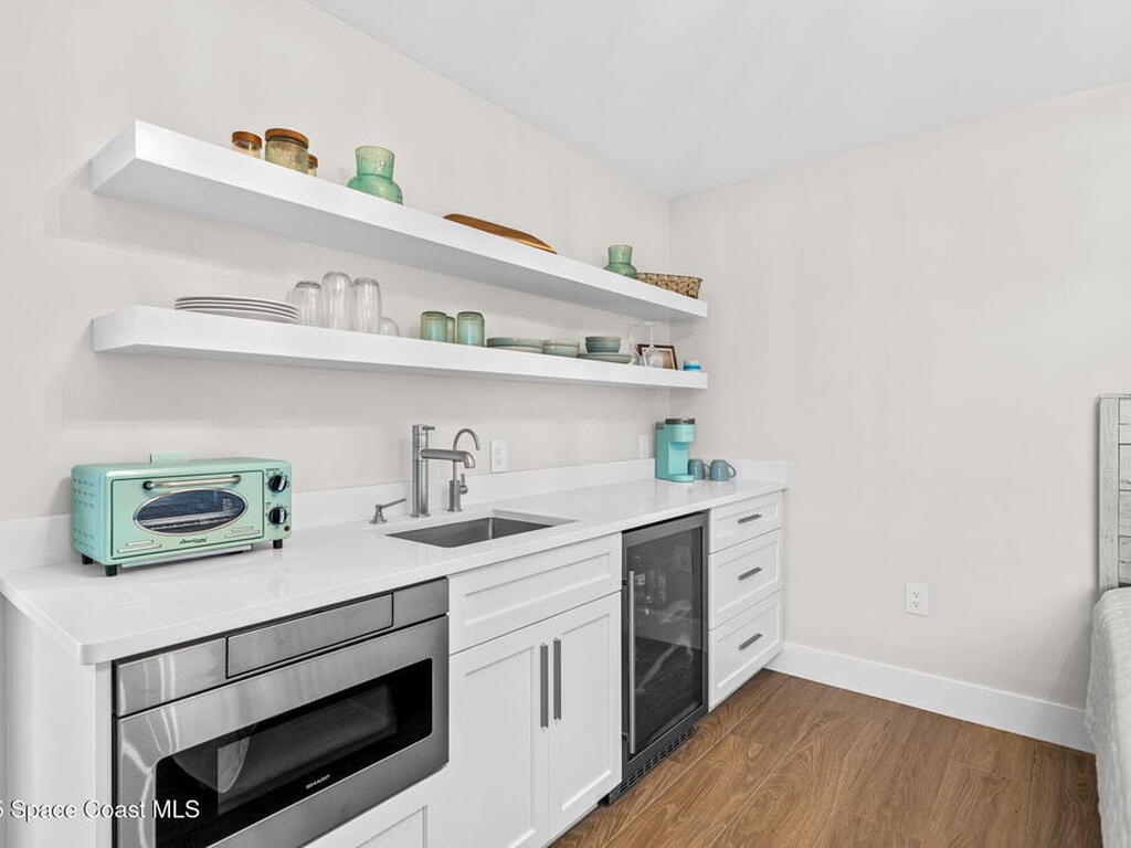 2021 S Orlando Avenue, Cocoa Beach, FL 32931