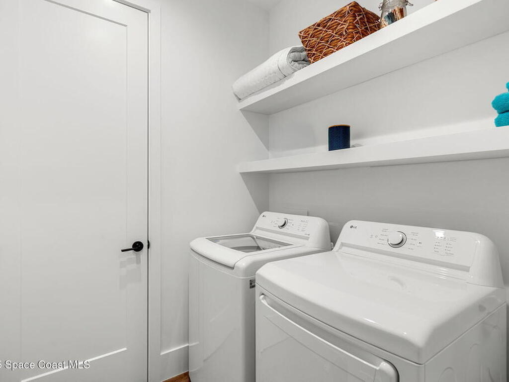 2021 S Orlando Avenue, Cocoa Beach, FL 32931