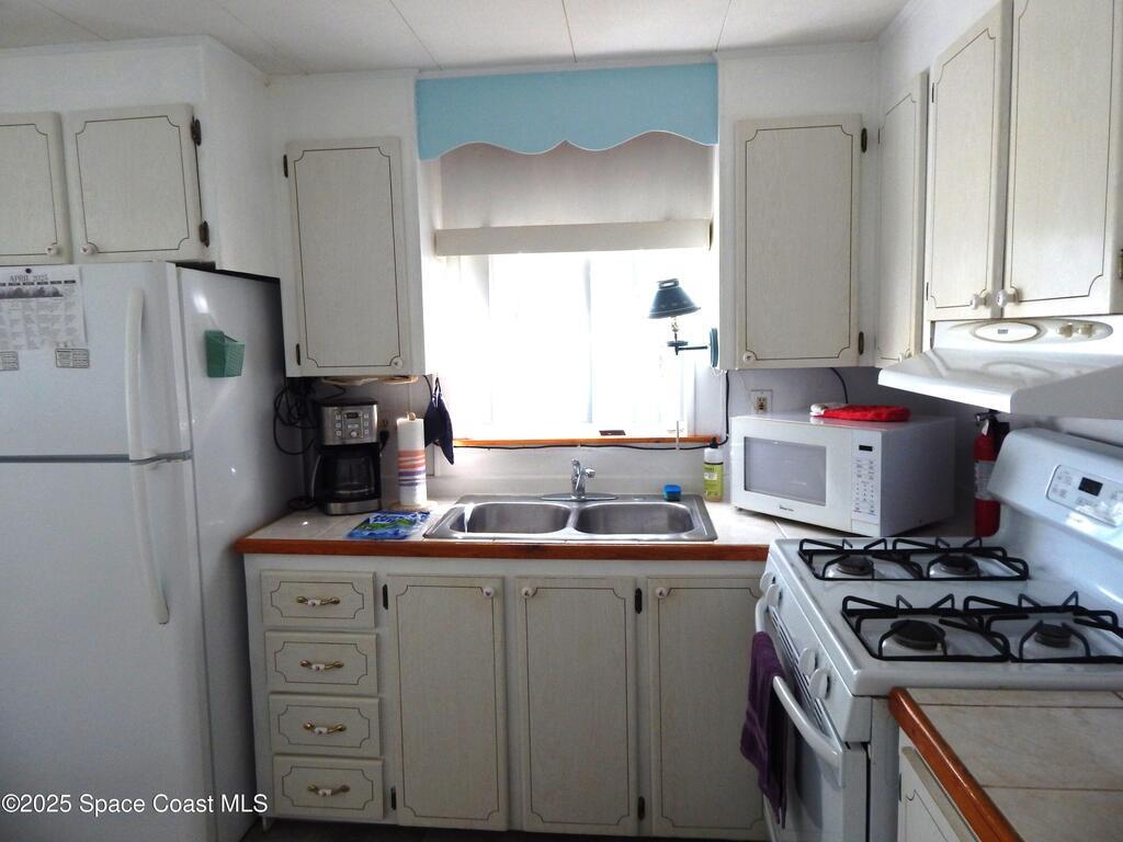 2975 Indian River Drive, Palm Bay, FL 32905