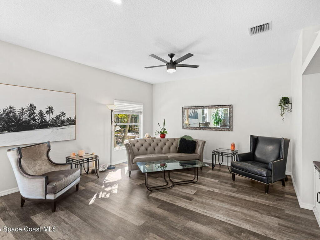 1564 S Tropical Trail, Merritt Island, FL 32952