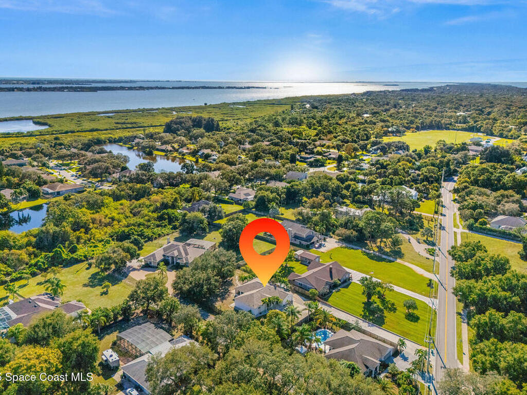 1564 S Tropical Trail, Merritt Island, FL 32952