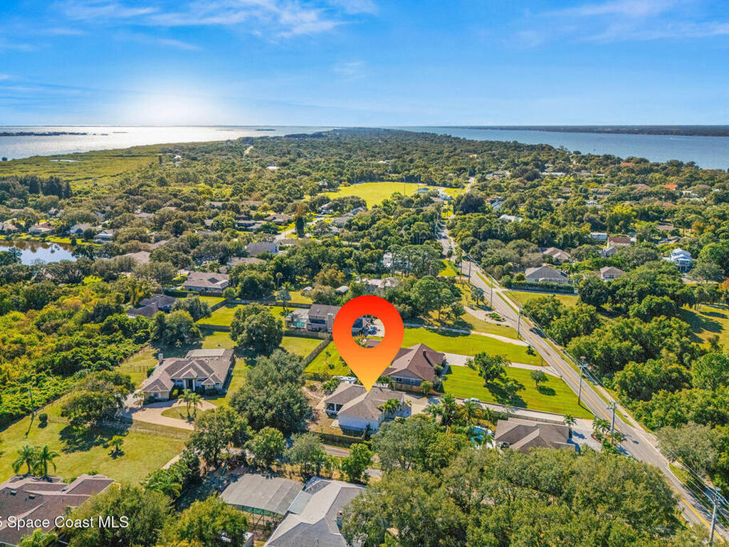 1564 S Tropical Trail, Merritt Island, FL 32952