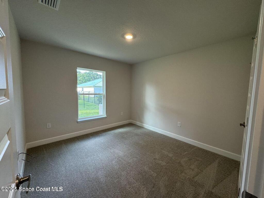 915 Rose Arbor Drive, Sebastian, FL 32958