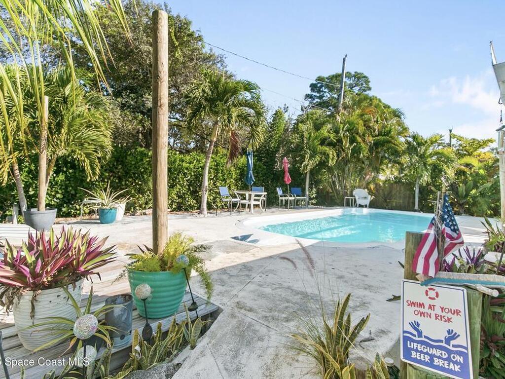 1820 Via Roma, Merritt Island, FL 32952