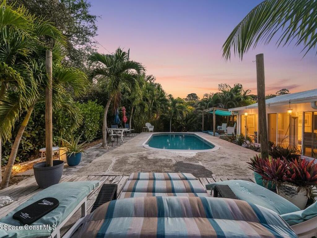 1820 Via Roma, Merritt Island, FL 32952