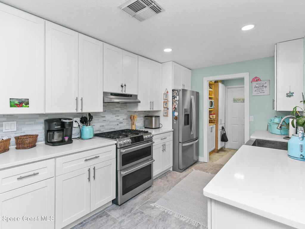 1820 Via Roma, Merritt Island, FL 32952