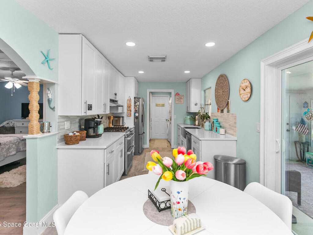 1820 Via Roma, Merritt Island, FL 32952