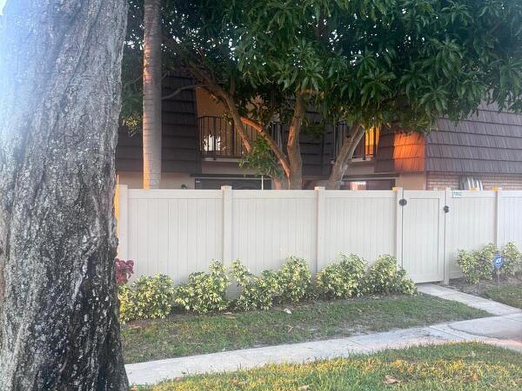7002 70th Way, West Palm Beach, FL 33407